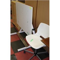 ESTATE DRAFTING TABLE WITH CHAIR ON WHEELS