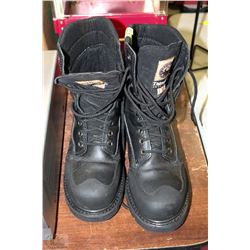 SIZE 9EE  STEEL TOE BOOTS CSA