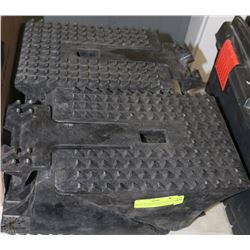 SET OF PROFESSIONAL CARHAULER WHEEL CHOCK BLOCKS