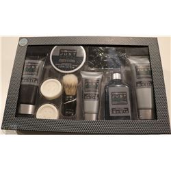 JUST MEN SHAVING KIT BRAND NEW