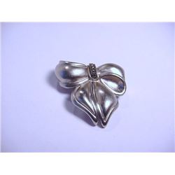VINTAGE SIGNED  JJ  BOW  PIN