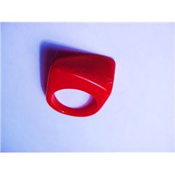 VINTAGE PLASTIC RING SIZE  8.5