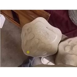 CONCRETE PAW - BEAR PAW