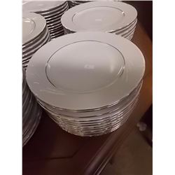CATERING - PLATES - 12 PER LOT