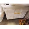 Image 2 : BOX OF LINEN  - MISC LONG LINEN
