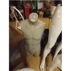 MANNEQUIN - TORSO - MALE - NO HEAD NO ARMS