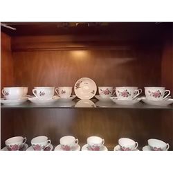 CATERING - TEA CUPS AND SAUCERS - 21PC