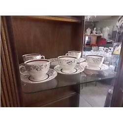 CATERING - TEA CUPS AND SAUCERS - 11PC
