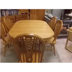SOLID WOOD DINING TABLE WITH 2 LEAFS & 5 CHAIRS