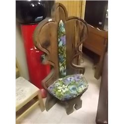 CARVED CORNER CHAIR