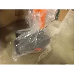 NEW SLEDGE HAMMER - 8LB - FIBRE GLASS HANDLE