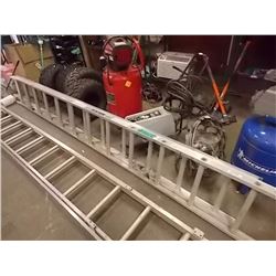EXTENTION LADDER - 24'
