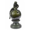 Image 6 : A man Resting On Top Of The World Bronze Sculpture on Marble Base Statue