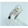 Image 1 : 18K W/G PEARL AND DIAMOND RING/2.20 GRAMS/ROUND DIAMOND 0.04CT /PEARL 6.20 Mm