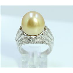 18K W/G GOLDEN SS PEARL AND DIAMOND RING/10.30 GRAMS/BAGUETTE DIAMOND 0.30CT/ROUND DIAMOND 0.73CT/MD