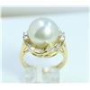 Image 1 : 18K Y/G SOUTH SEA PEARL AND DIAMOND RING/8.3 Grams/BAGUETTE DIAMOND 0.66CT/ROUND DIAMOND 0.24CT/ PEA