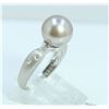 Image 2 : 14K W/G DIAMOND RING WITH PEARL/4.9 GRAMS/ROUND DIAMOND 0.06 CT/SOUTH SEA PEARL 10.4Mm