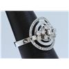 Image 3 : 14K WHITE GOLD RING: 9.68G / Diamond: 0.93Ct / Diamond: 0.1Ct