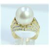 Image 2 : 18K Y/G DIAMOND RING WITH PEARL/9.40 GRAMS/ROUND DIAMOND 0.70CT/BAGUETTE DIAMOND 0.32CT/MD 0.11CT/PE