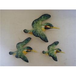 A SET OF THREE BESWICK KINGFISHERS, 729/1 large, 729 medium and 729/3 small, length of largest 20...