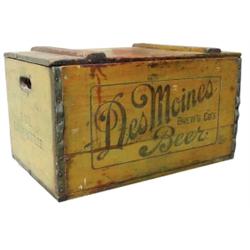 Des Moines Brewing Co. wooden beer case (2 doz. btls.) w/hinged lid, excellent condition, 25"W x 14"
