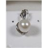 Image 1 : #44-14KT WHITE GOLD PEARL AND DIAMOND