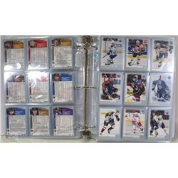 BINDER OF OPEECHEE 2000-2001 HOCKEY CARDS