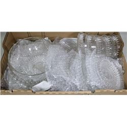 19-PC DECORATIVE DESERT DISH SET W/LARGE