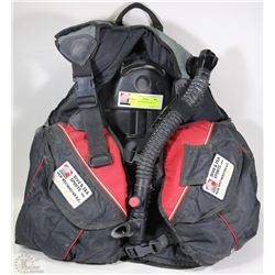 SCUBA DIVING VEST BLACK AND RED