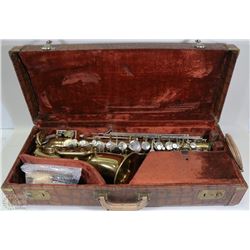 VINTAGE OLDS PARISIAN AMBASSADOR ALTO SAXPHONE
