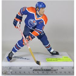 WAYNE GRETZKY LIMITED EDITION ACTION FIGURE