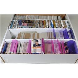 LARGE BOX OF O-PEE-CHIEE / VARIETY HOCKEY CARDS