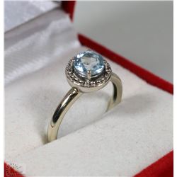 10KT GOLD AQUAMARINE RING
