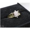 Image 1 : 10 KT GOLD MINI DIAMOND CLUSTER RING