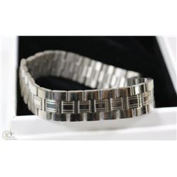 NEW STAINLESS STEEL BRACELET -
