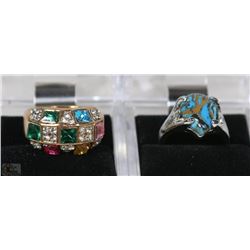 LOT OF 2 WOMENS FASHION RINGS