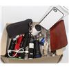 Image 1 : BOX OF ELECTRONICS INCL FLASHLIGHTS. USB CORDS ETC