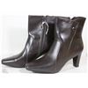 Image 1 : NEW BROWN PREDICTIONS ANKLE BOOTS