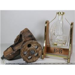 2 WINE / LIQUOR BOTTLE HOLDER