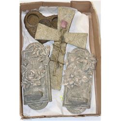 HANGING STONE TEALIGHT AND CROSS WITH STONE HEART