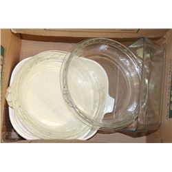 BOX OF KITCHEN SERVING DISHES, MOSTLY PYREX