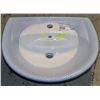 Image 1 : NEW TWYFORD GALLERY WALL MOUNT SINK 22"