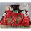Image 1 : BOX W/SANTA CLAUS & MRS. CLAUS