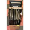 Image 1 : LOT OF 2 BOXES OF ASSORTED PICTURE FRAMES