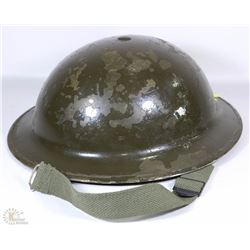 BRITISH CANADIAN WWII MILITARY HELMET CL/C 1942