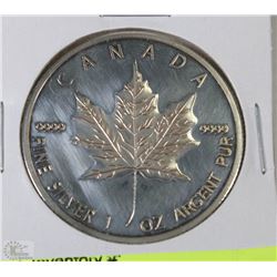 CANADA MAPLE 1 OUNCE PURE SILVER $5  COIN