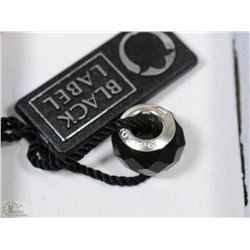 BLACK PERSONA SINGLE BEAD PENDANT