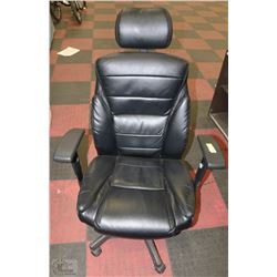 BLACK LEATHER HYDRAULIC LIFT OFFICE CHAIR