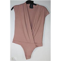 NEW LADIES DYNAMITE SHIRT ON CHOICE: SIZE S