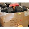 Image 1 : PALLET OF 61 MOTOROLA BAG PHONES F289603NAAD